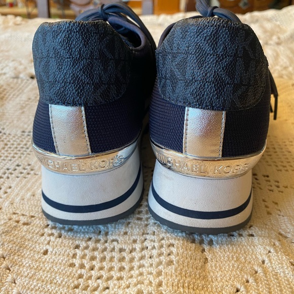 Michael Kors platform sneakers size 9 - Picture 3 of 9